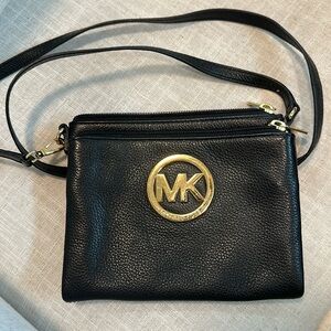 Michael kora side cross body purse 100% black leather